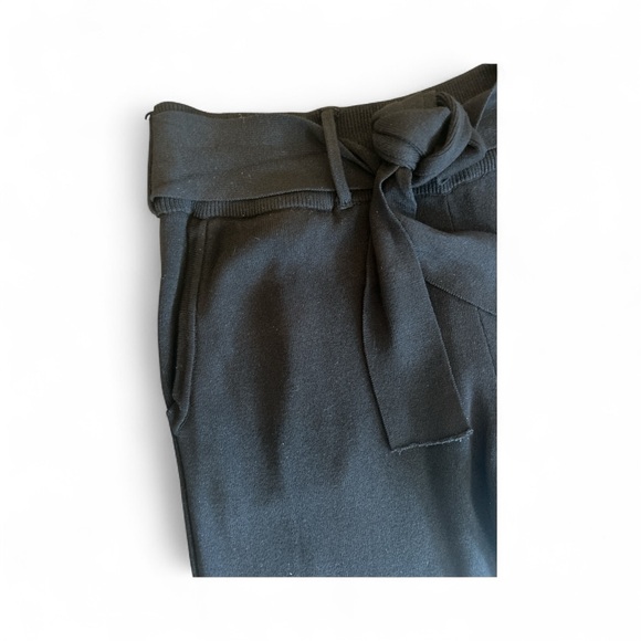 ZARA Women’s Black Heavy Knit Joggers
Size S - Picture 4 of 9